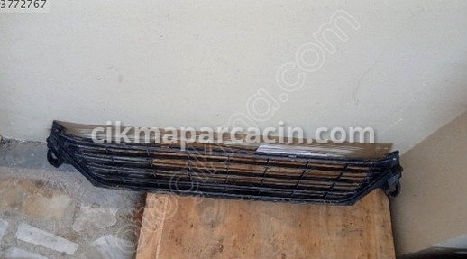 Peugeot 301 Tampon Izgarası çıkma parça