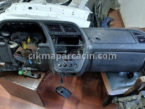 Peugeot 306 Komple Torpido çıkma parça