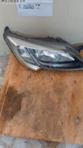 Peugeot 308 mercekli sağ far Orjinal dkn | ÇIKMA PARÇA