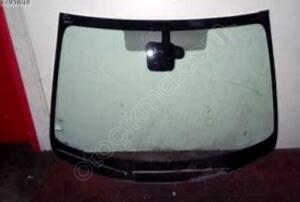 Peugeot 308 ön cam hatasız orijinal 9818479880 | ÇIKMA PARÇA