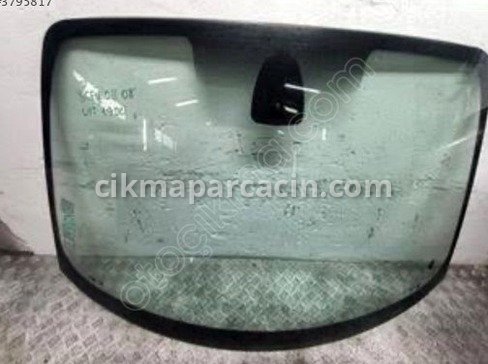 Peugeot 308 Ön Cam çıkma parça