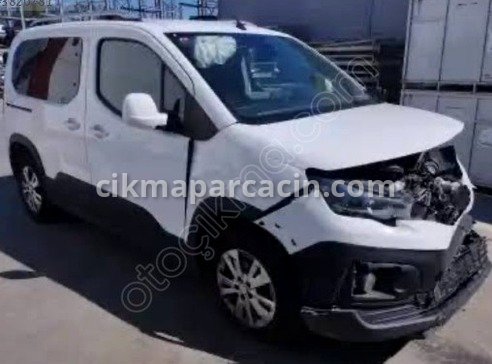 Peugeot Rifter Geri Görüş Kamerası çıkma parça