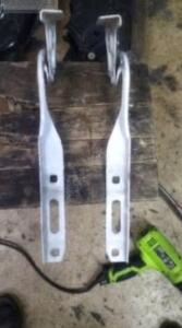 Peugeot rifter sağ kaput menteşesi 9816484780 | ÇIKMA PARÇA