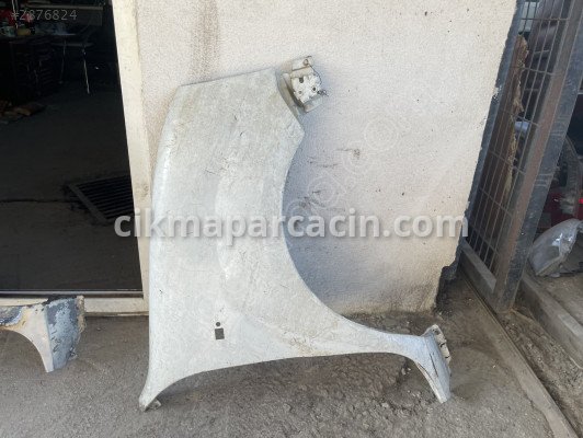 Renault Kangoo Çamurluk (Ön) çıkma parça