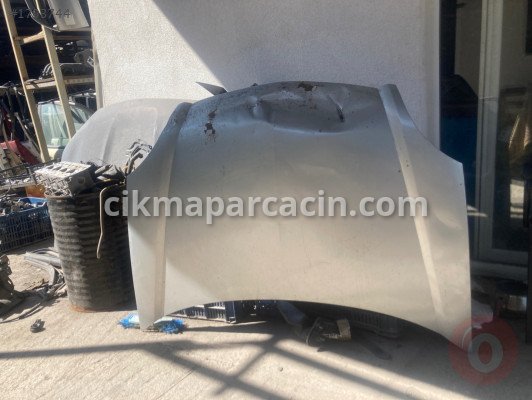 Renault Kangoo Kaput çıkma parça