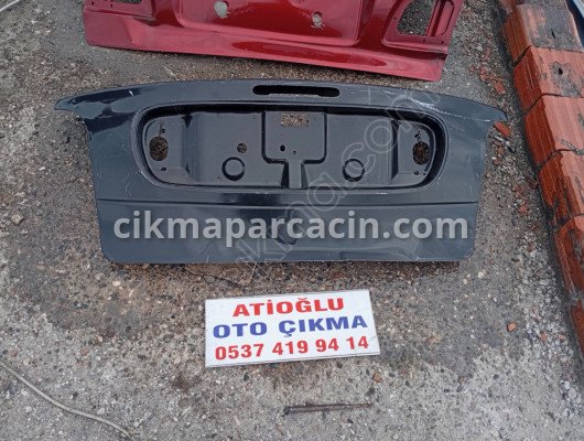 Renault Megane Bagaj Kapağı çıkma parça