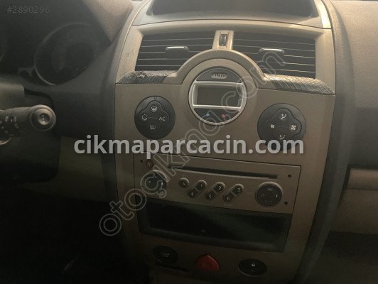 Renault Megane Klima Kompresörü çıkma parça