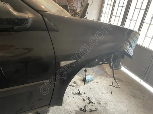 Renault Megane Çamurluk (Arka) çıkma parça - T-F-M OTOMOTİV Sakarya