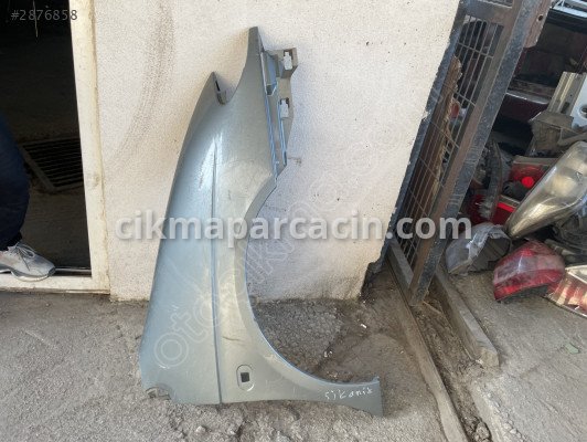 Renault Scenic Çamurluk (Ön) çıkma parça
