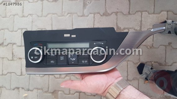 Toyota Auris Klima Paneli çıkma parça