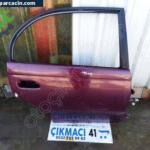 Toyota Carina Sağ Arka Kapı çıkma parça - ÇIKMACI 41 Kocaeli