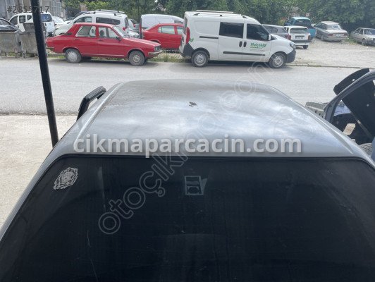 Toyota Corolla Tavan çıkma parça