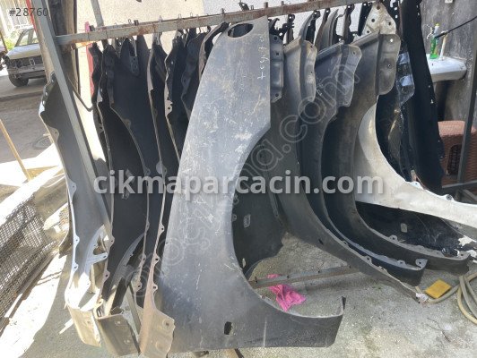 Toyota Corolla Çamurluk (Ön) çıkma parça