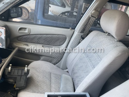 Toyota Corolla Arka Koltuk çıkma parça