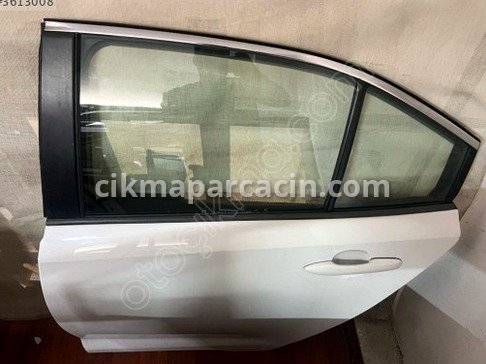 Toyota Corolla Kapı (Arka Sol) çıkma parça