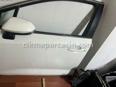 Toyota Corolla Kapı (Arka Sağ) çıkma parça