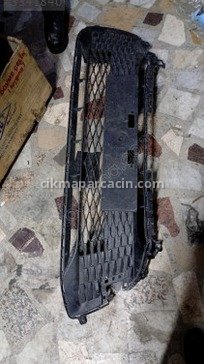 Toyota Corolla Tampon Orta Izgara çıkma parça - CAN SANAYİ YEDEK PARÇA İstanbul