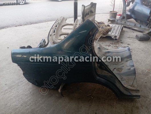 Toyota Corolla Çamurluk (Arka) çıkma parça