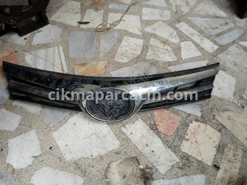 Toyota Corolla Ön Panjur / Izgara çıkma parça