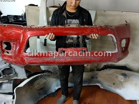 Toyota Hilux Ön Tampon çıkma parça