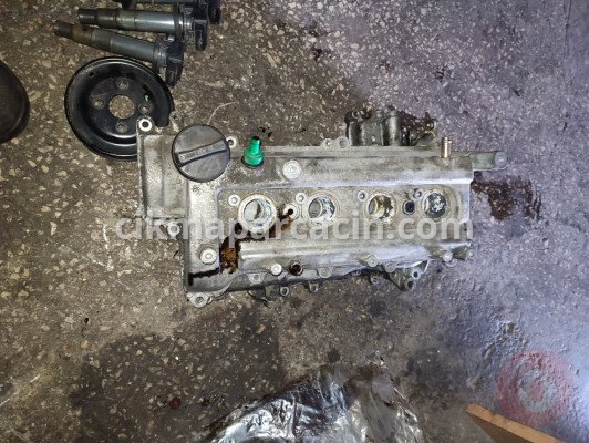 Toyota Yaris Porya Kapağı çıkma parça