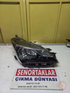 TOYOTA YARİS ORJİNAL ÖN SAĞ FAR | ÇIKMA PARÇA