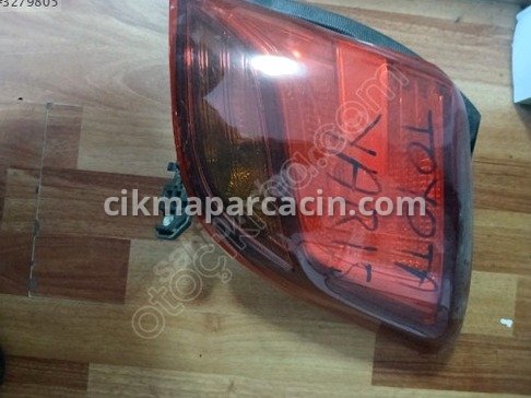 Toyota Yaris Motor Kapağı/Üst Kapak çıkma parça