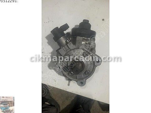 Audi A4 Fren Vakum Pompası çıkma parça