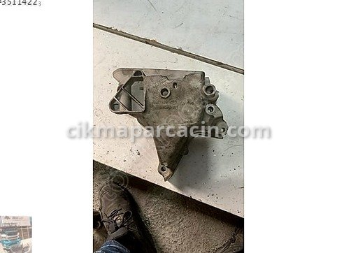 Volkswagen Golf Motor Takozu & Kulağı çıkma parça