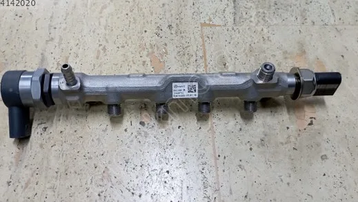 04L130089B AUDİ A3 1.6 TDI CLH MOTOR ENJEKTÖR KÜTÜĞÜ