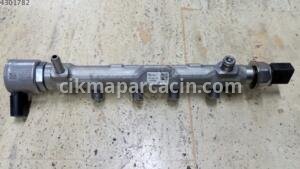04L130089G ENJEKTÖR KÜTÜĞÜ REİL BORUSU (DOLU) PASSAT 2.0 TDI