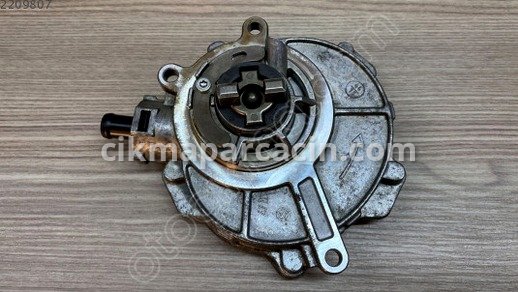 Audi A5 Vakum Pompası çıkma parça