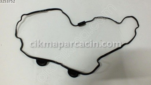 Nissan Primera Külbütör Kapağı çıkma parça