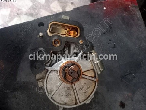 Opel Astra Vakum Pompası çıkma parça