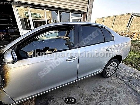 Volkswagen Jetta Bagaj Kapağı çıkma parça