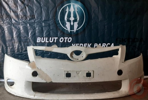 Toyota Auris Ön Tampon çıkma parça