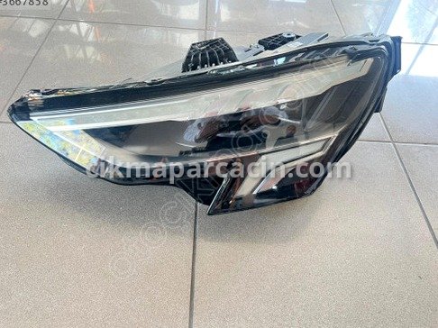 Audi A3 Sol Ön Far çıkma parça