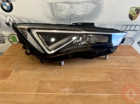 Seat Leon Sağ Ön Far çıkma parça - Bulut Otomotiv Orjinal Çıkma ve Yedek Parça İzmir