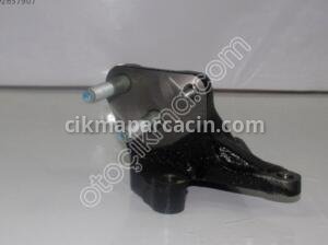 21670-2B000 i30 BENZİNLİ MOTOR KULAĞI SAĞ BLOK ÜSTÜ