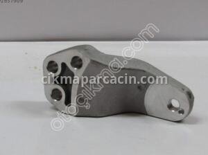 21815-2H000 i30 BENZİNLİ MOTOR KULAĞI SAĞ ÜST PARÇA