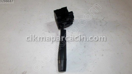 Nissan Micra Sinyal Kolu çıkma parça