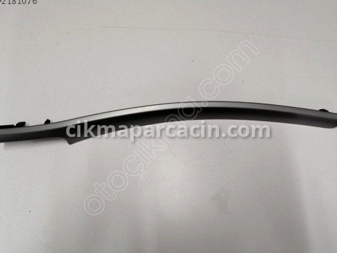 Skoda Superb Torpido Çıtası çıkma parça