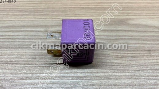Audi A1 Röle çıkma parça