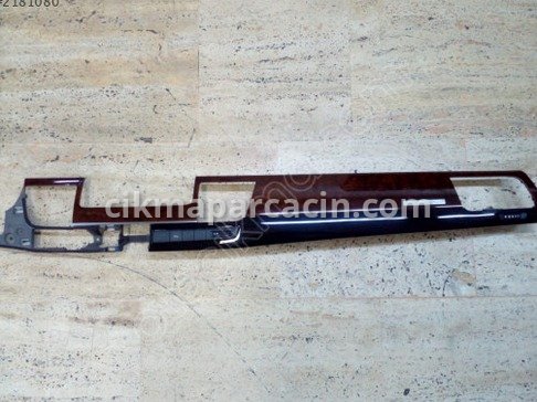 Audi A8 Torpido Gözü çıkma parça