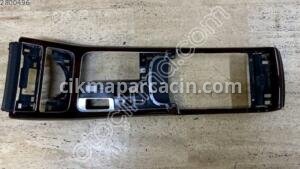 4H1863240H AUDI A8 ORTA KONSOL