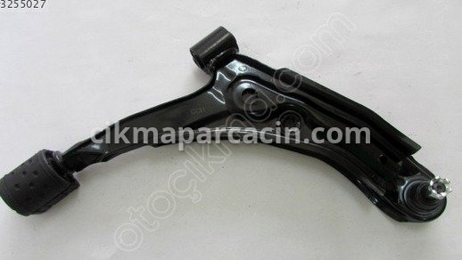 Nissan Sunny Sağ Ön Çamurluk çıkma parça