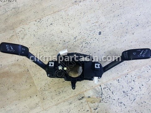 Audi A5 Sinyal Kolu çıkma parça