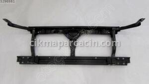 62500-EA030 NAVARA 06-10 / PATHFINDER 05- PANEL ÖN