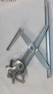 69801-0K140 HILUX 2016-2019 CAM KRİKOSU ÖN SAĞ ELEKTRİKLİ