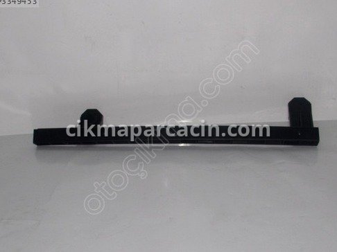 Kia Bongo Ön Cam Izgarası çıkma parça